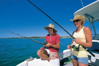  Family fishing 